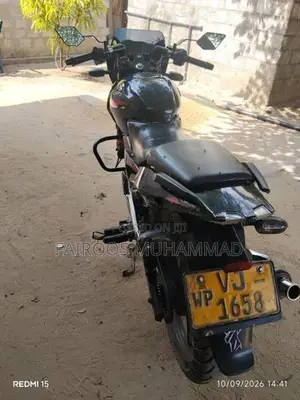 Bajaj Pulsar 180 2012