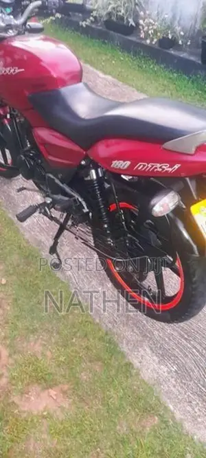 Bajaj Pulsar 180 UG2 2005