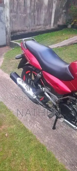 Bajaj Pulsar 180 UG2 2005