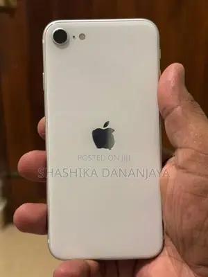 Apple iPhone SE 2 (Used)