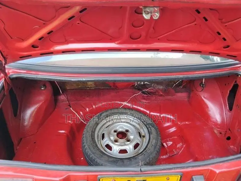 Nissan B11 1983