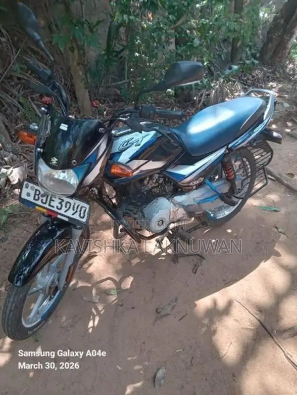 Bajaj CT100 2023
