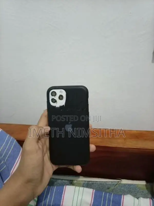 Apple iPhone X (Used)