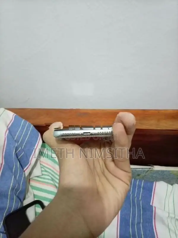 Apple iPhone X (Used)