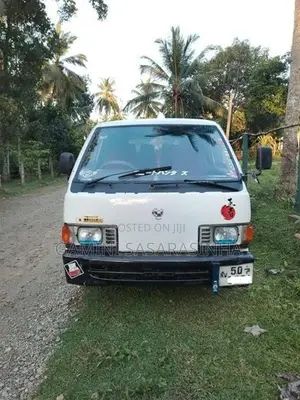 Nissan Vanette 1985