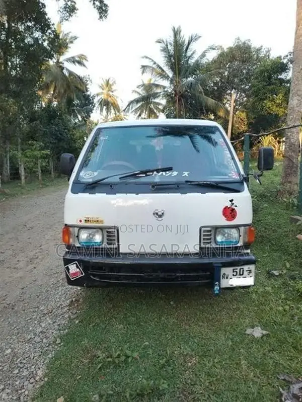 Nissan Vanette 1985