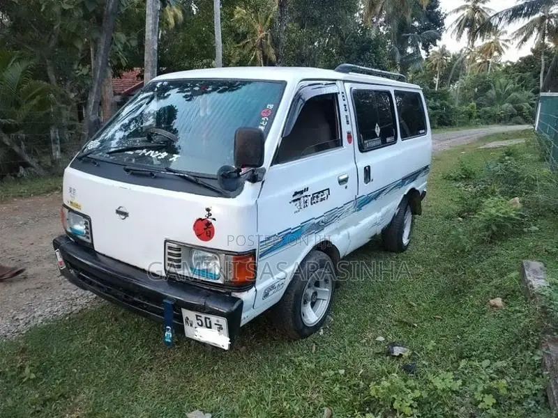 Nissan Vanette 1985