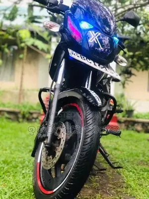 Bajaj Pulsar 150 2015