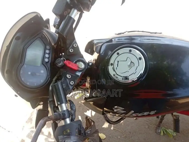 Bajaj Pulsar 150 2016