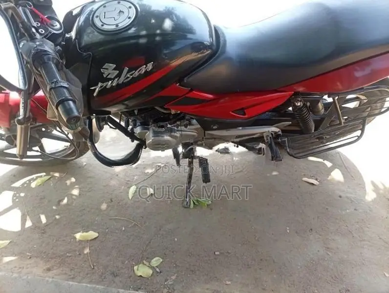 Bajaj Pulsar 150 2016