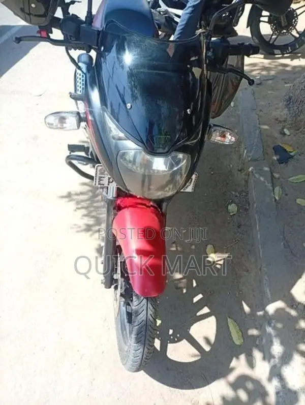 Bajaj Pulsar 150 2016
