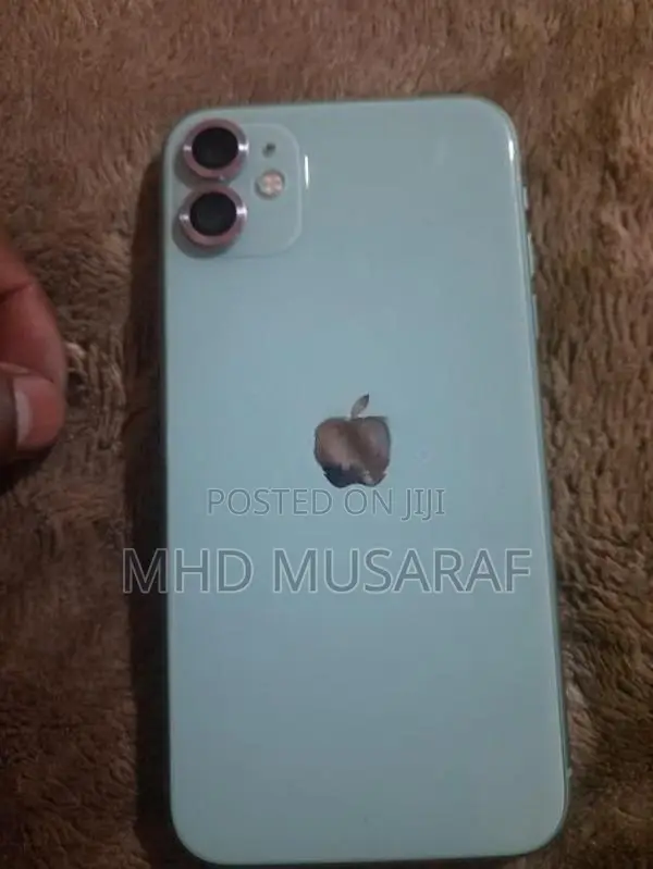 Apple iPhone 11 (Used)