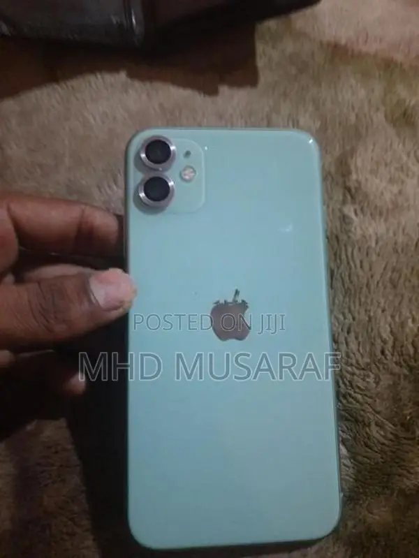 Apple iPhone 11 (Used)