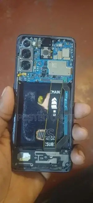 Samsung Galaxy S20 For Parts (Used)