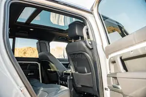 Land Rover Defender P300e X-Dynamic HSE 2026