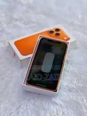 Apple iPhone XR (Used)