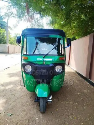 Bajaj RE 2025
