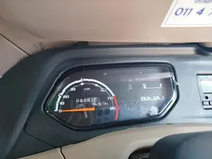 Bajaj RE 2025