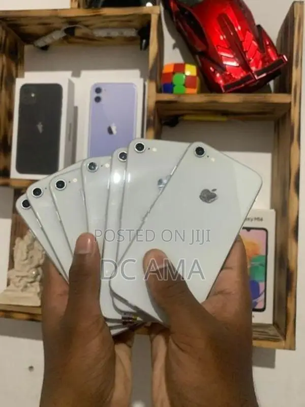 Apple iPhone 8 (Used)