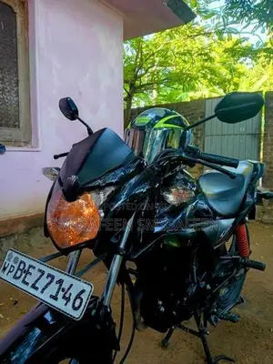 Honda CB Hornet 2015