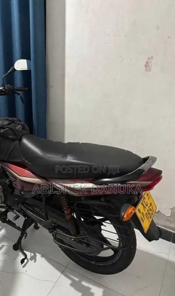 Bajaj Platina 125 2011