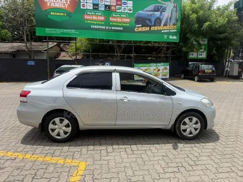 Toyota Yaris BRAND NEW 2009