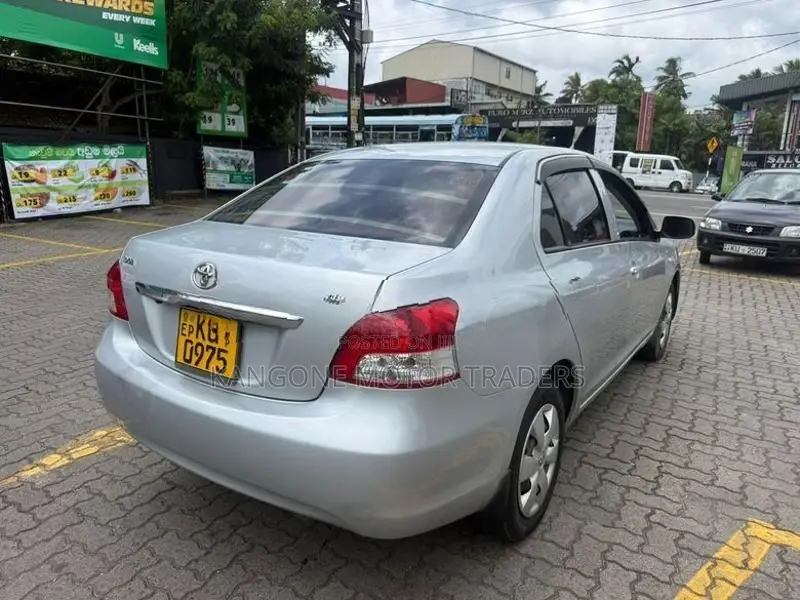 Toyota Yaris BRAND NEW 2009