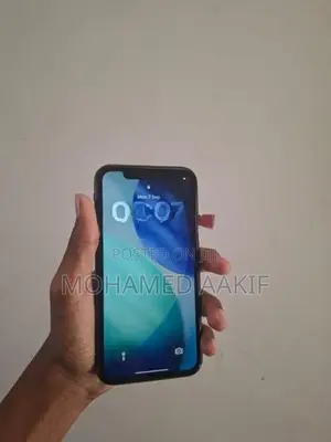 Apple iPhone 11 (Used)
