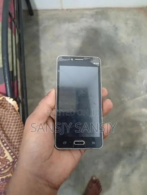 Samsung Galaxy J5 (Used)