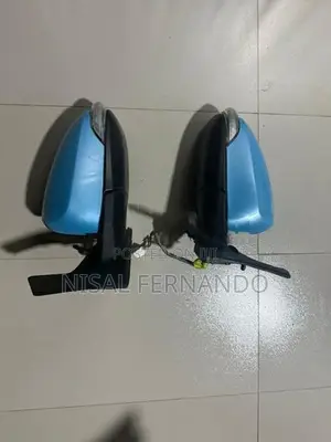 Toyota Aqua Side Mirror ( Left )