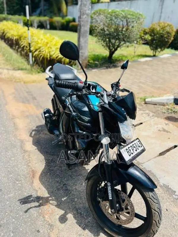 Yamaha FZs V2 2016