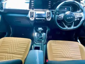 Kia Sonet HTX Plus 2025