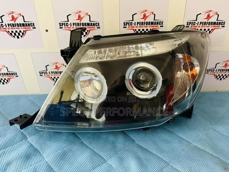 Brand New Toyota Hilux Vigo Projector Headlight Pair