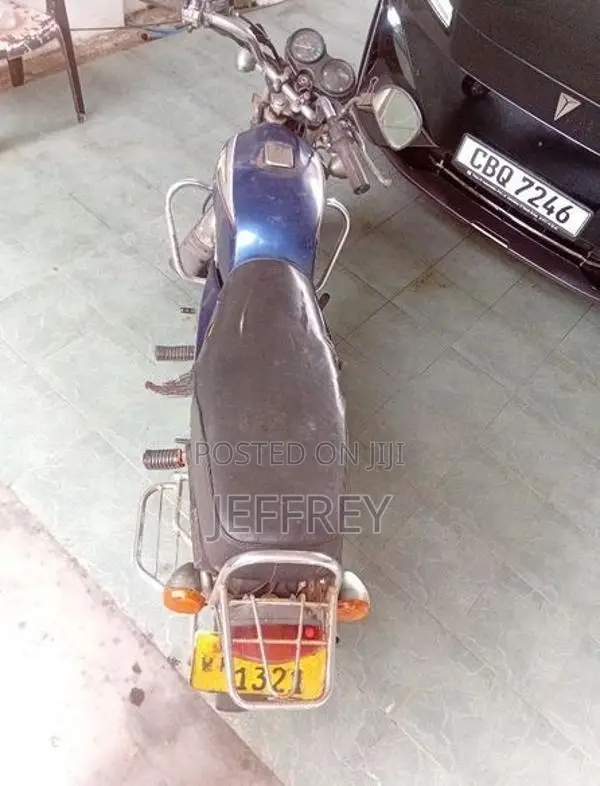 Bajaj Boxer 2004