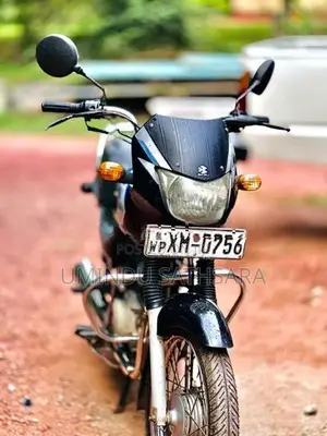 Bajaj CT100 2012