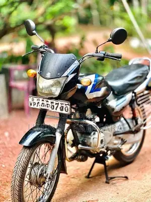 Bajaj CT100 2012