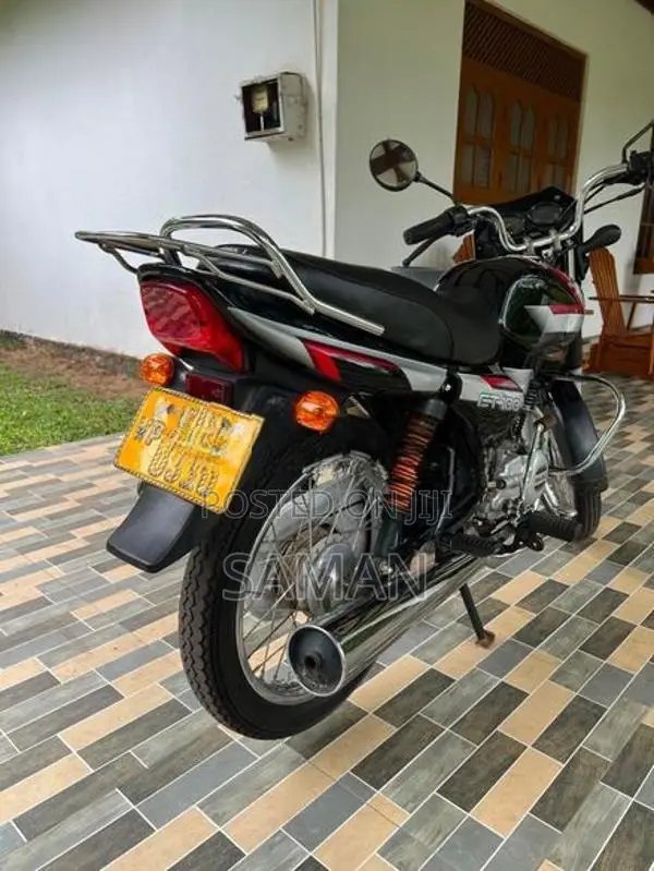 Bajaj CT100 2010