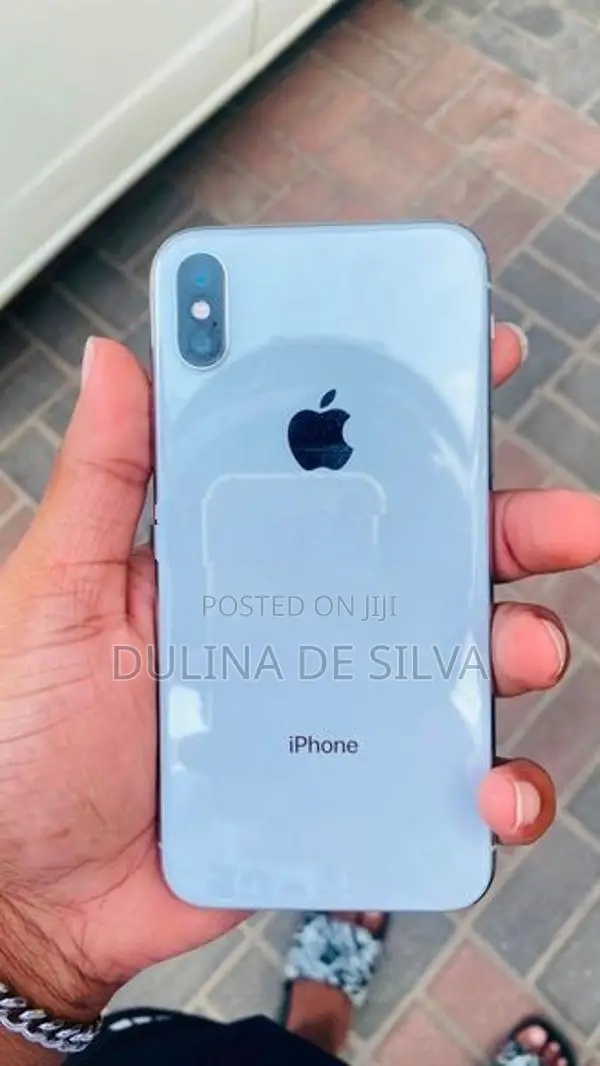 Apple iPhone X (Used)