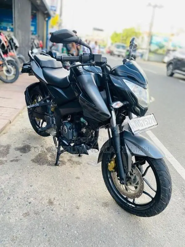 Bajaj Pulsar NS200 2018