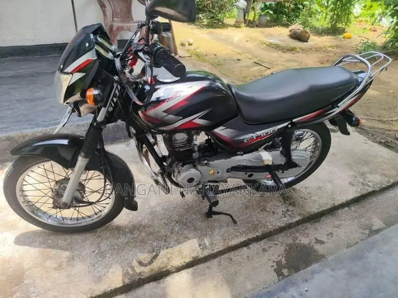 Bajaj Pulsar 150 CT100 2015