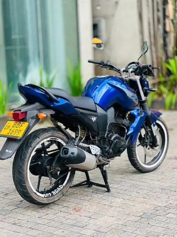 Yamaha FZ 2014