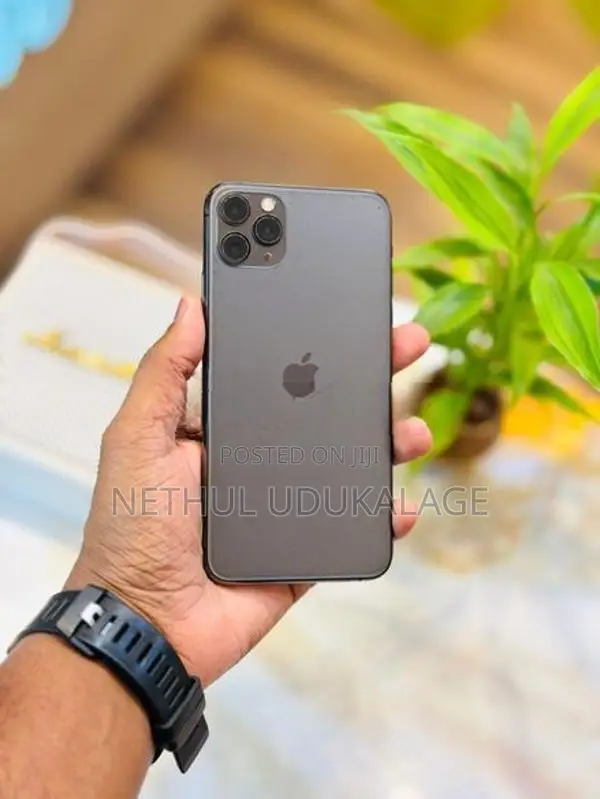 Apple iPhone 11 Pro Max 512GB (Used)