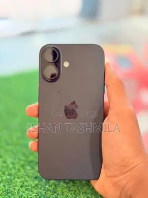 Apple iPhone 16 (Used)