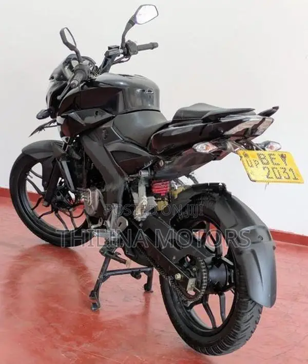 Bajaj NS 160 2017