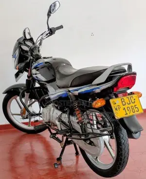 Bajaj CT100 2021