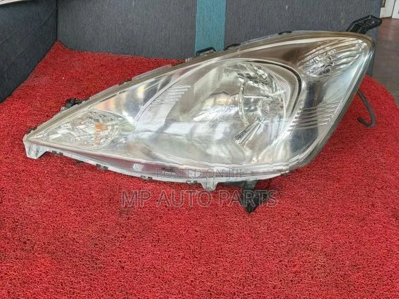 Honda Fit Gp2 Xenon Headlight – Left Used