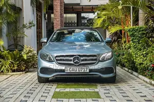 Mercedes Benz E350 E350e Premium Plus 2017