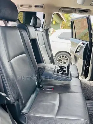 Toyota Land Cruiser Prado 2013