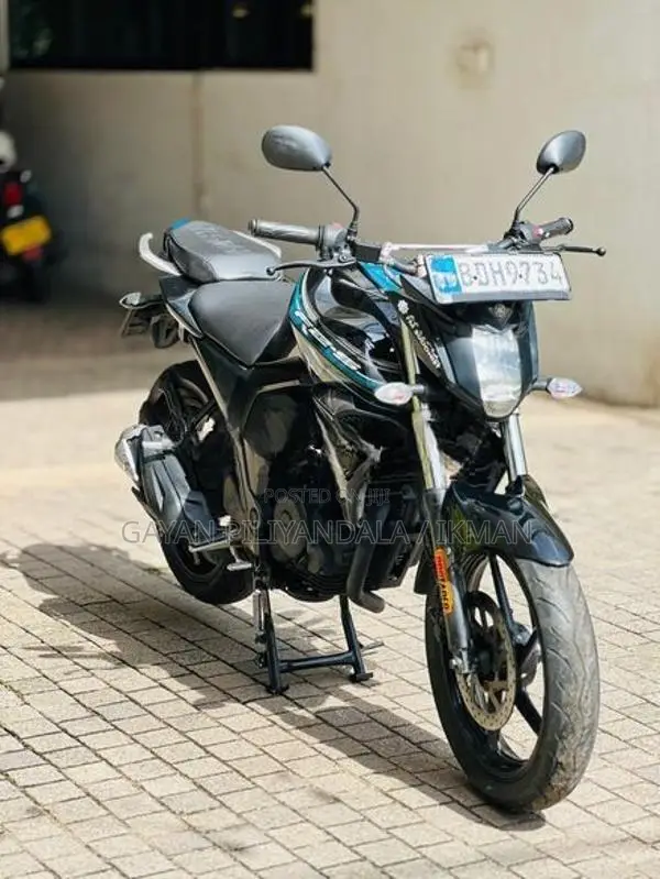 Yamaha FZ 2015