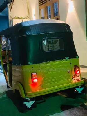 Bajaj RE 1999